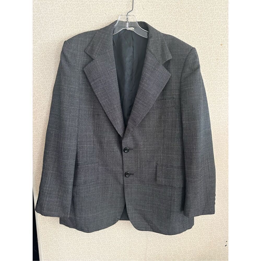 Vintage men’s suit jacket